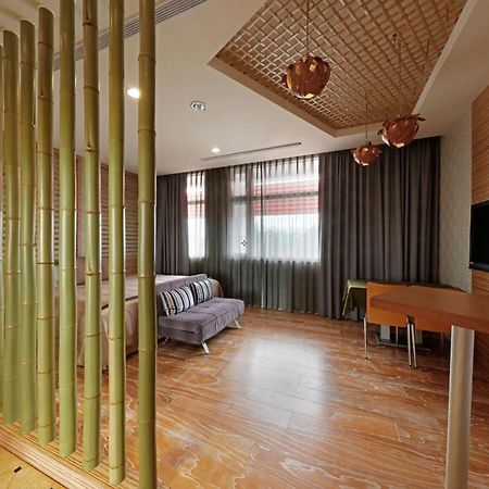 Zhi Da Craft Service Guest House Caotun Bagian luar foto