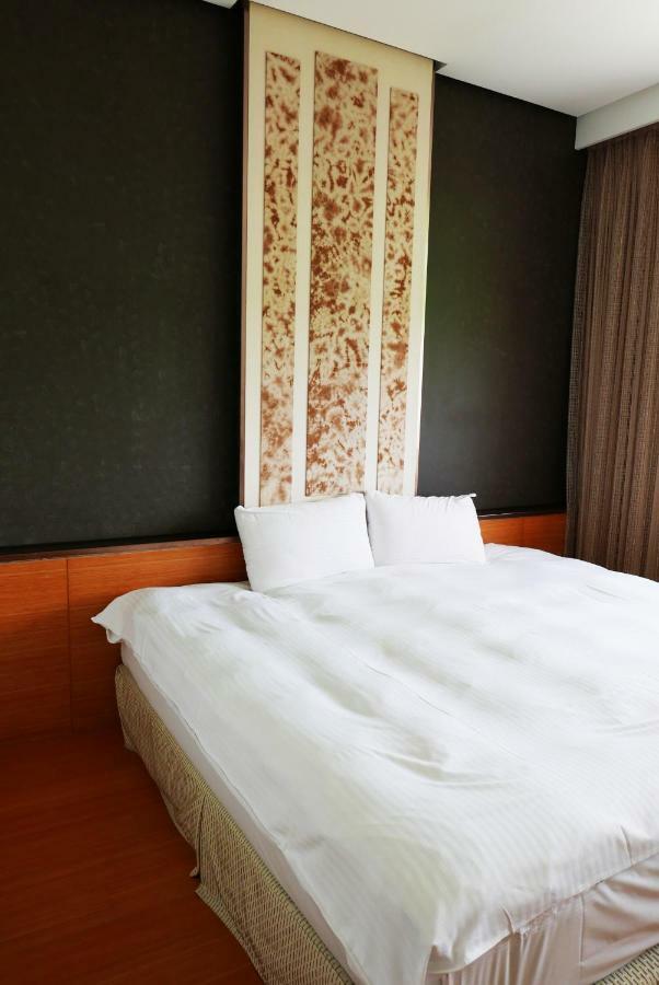 Zhi Da Craft Service Guest House Caotun Bagian luar foto